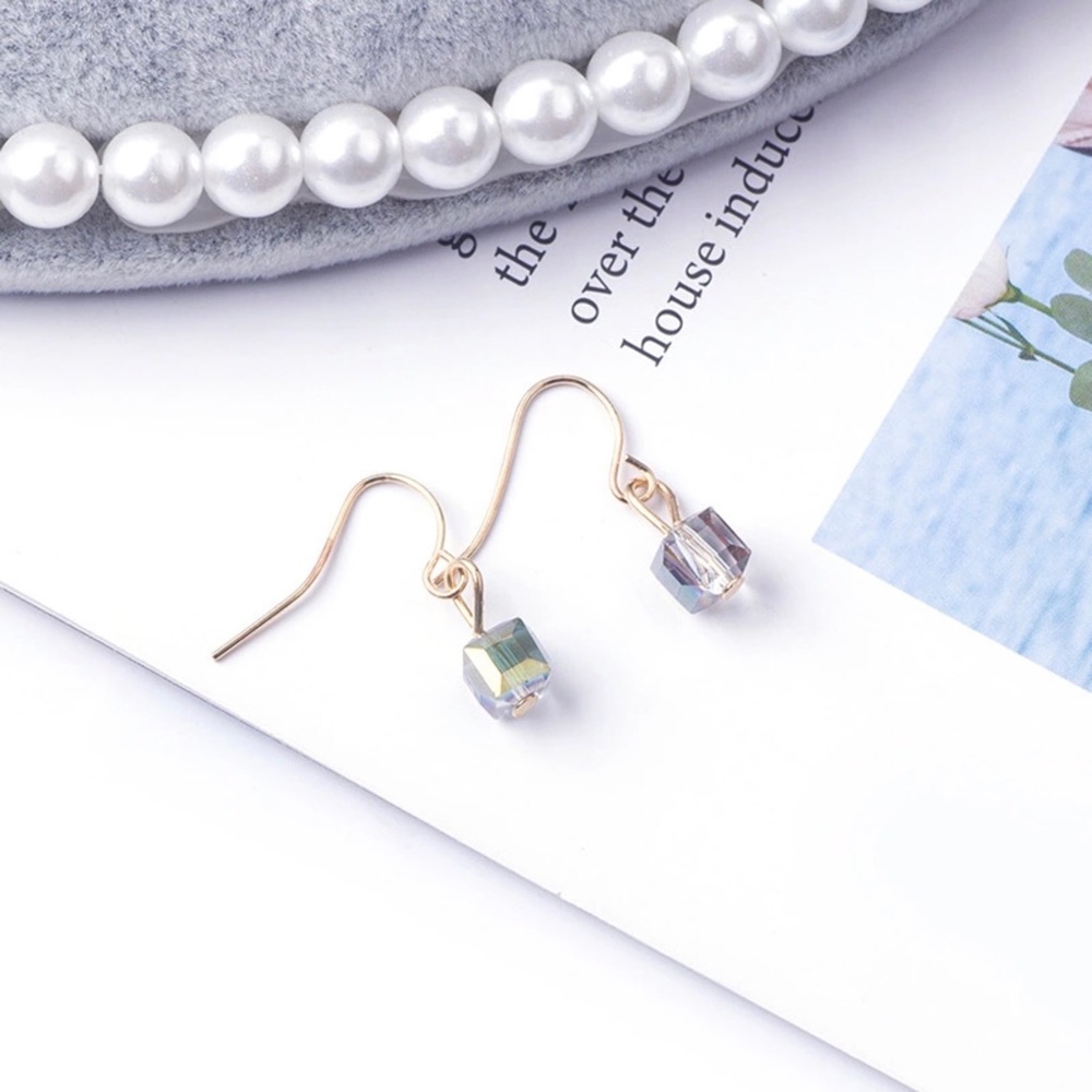 ❤️NEW trendy Square 3D Earrings Crystal Drop - Picture 1 of 4
